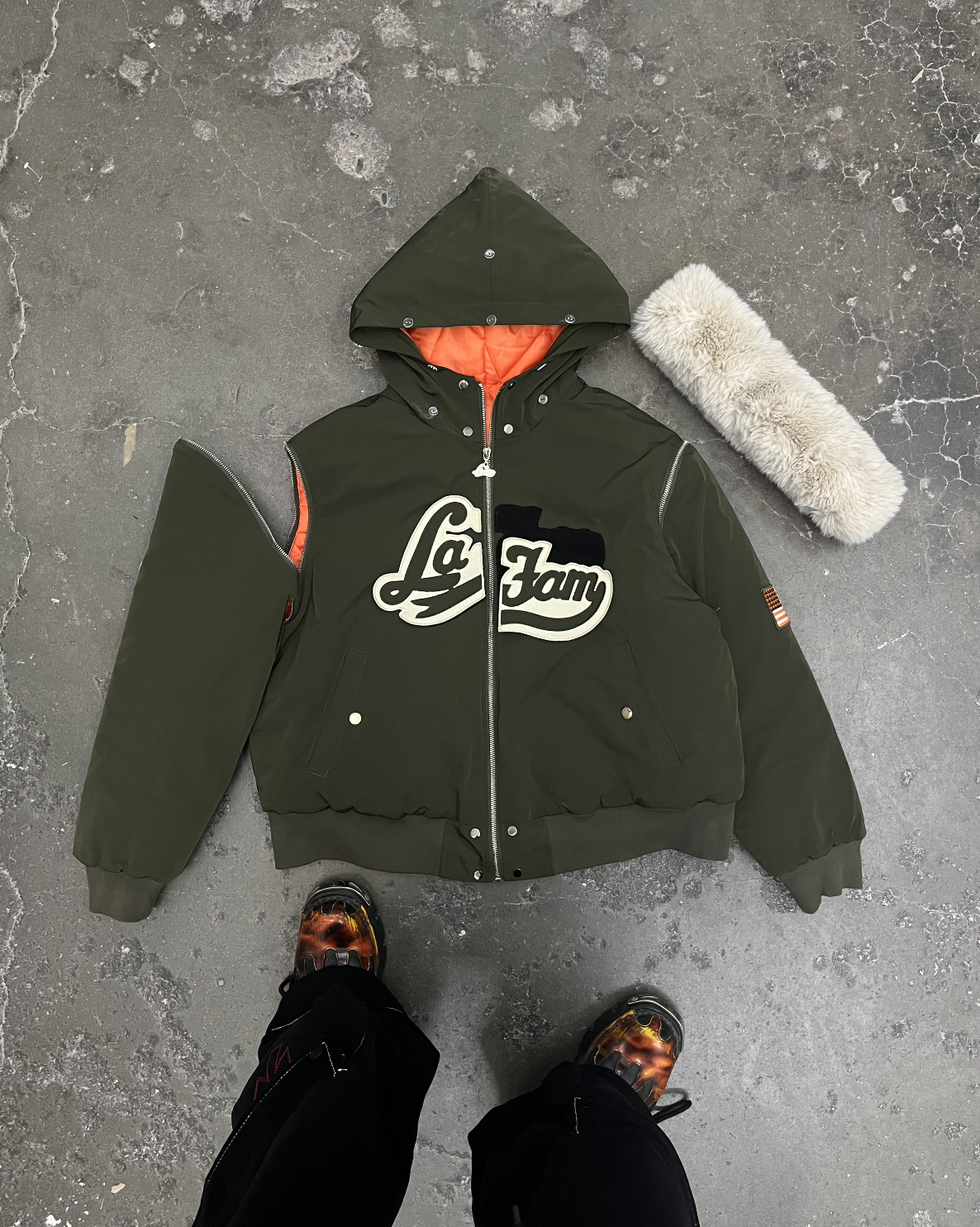 Hooded bomber green