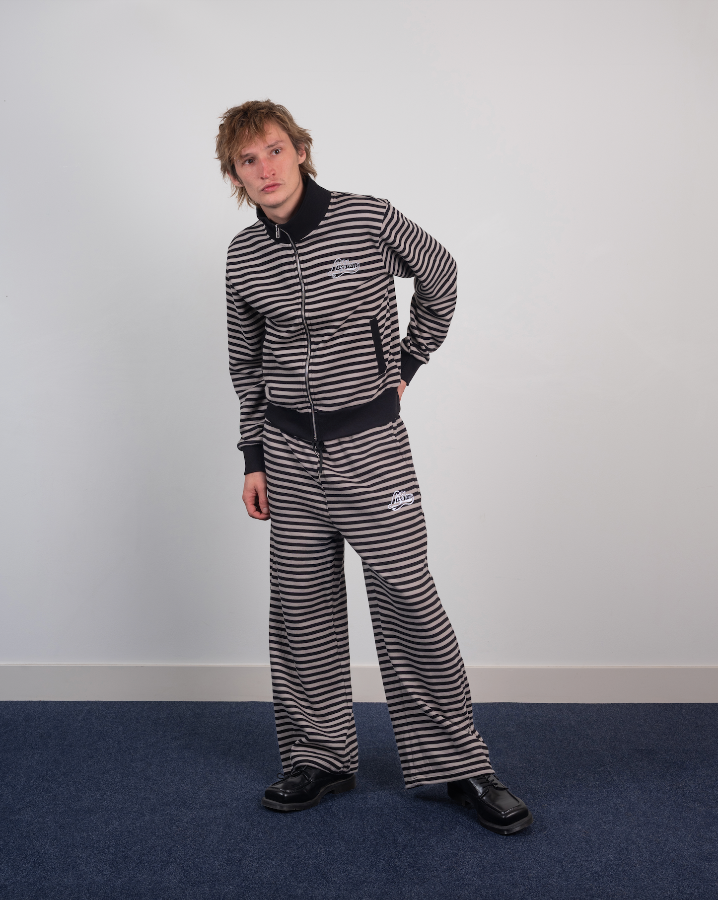 striped pants black/grey