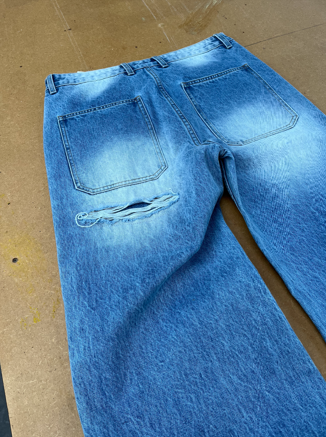 teared up denim jeans – La Fam