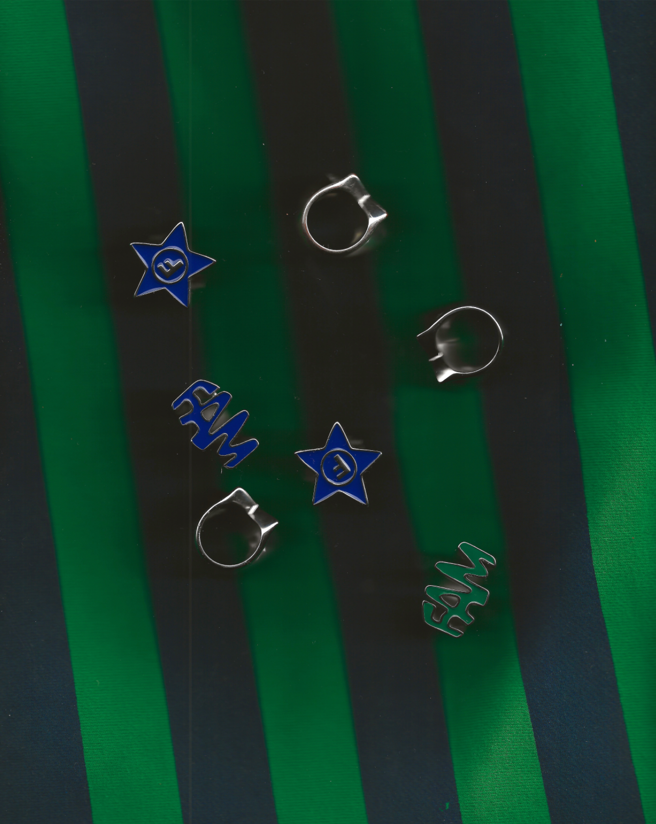 fam ring blue