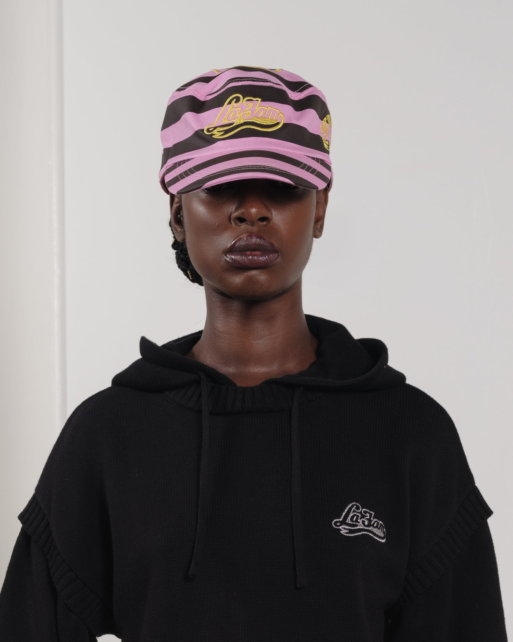 striped f cap pink